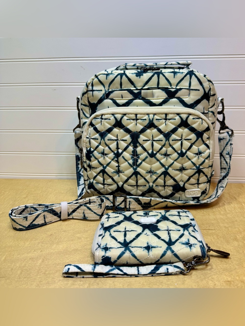 Lug Ranger Quilted Crossbody Bag and Wallet Set - White & Navy